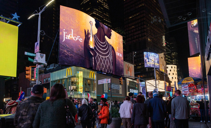 Forever 21 // Interactive Billboard in Times Square - WNW