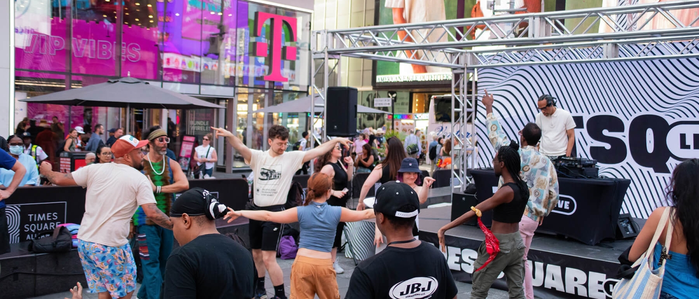 People dancing at a Soul Summit DJ set during TSQ LIVE 2024